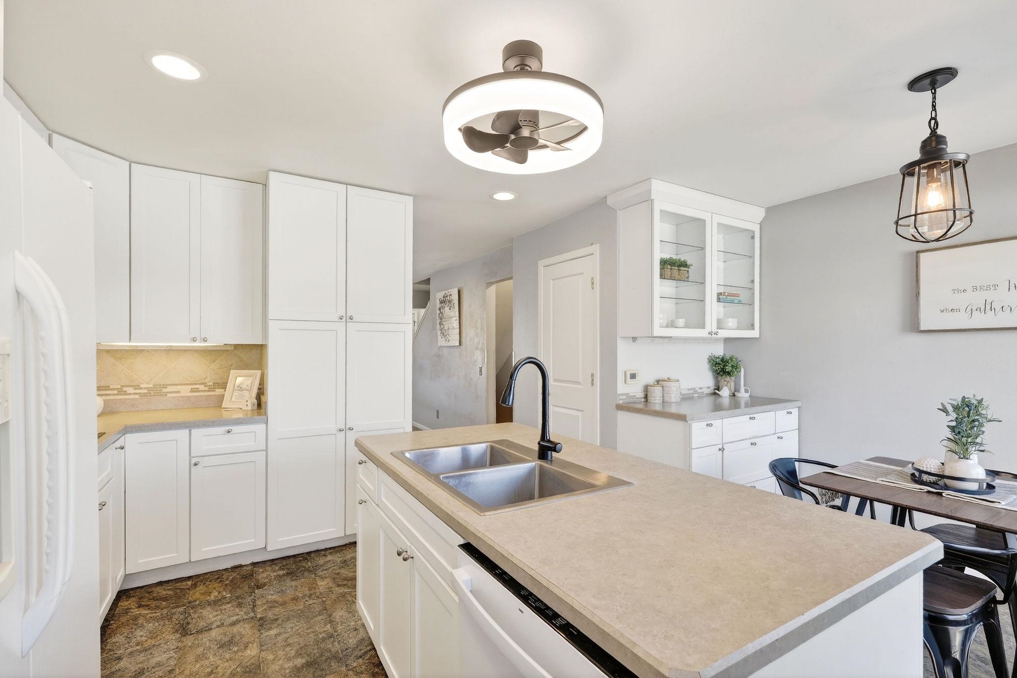 7322 Mockingbird Lane Middleton, WI 53562 - Photo 7 of 39