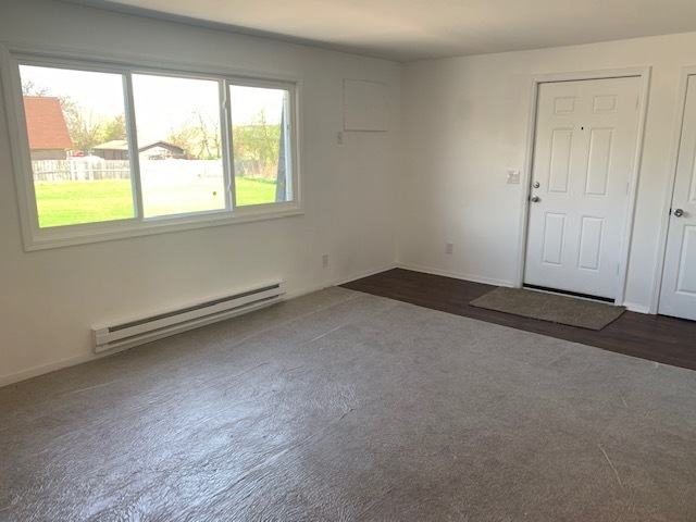 1655 Felten Road Aurora, IL 60505 - Photo 19 of 29 an empty room with a window