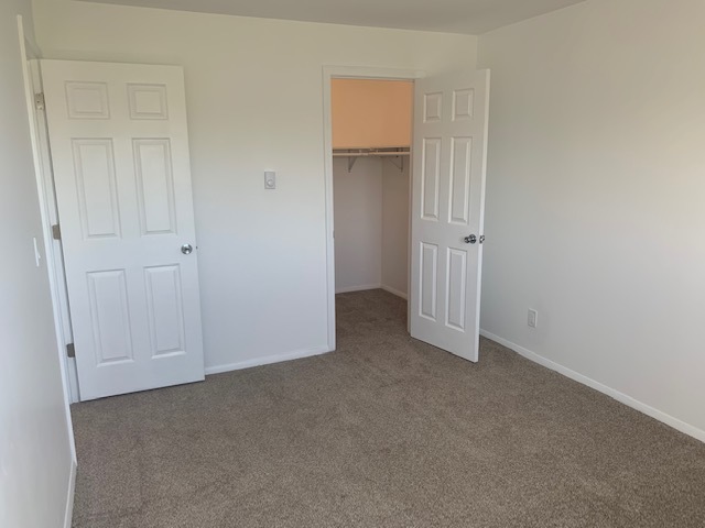 1655 Felten Road Aurora, IL 60505 - Photo 26 of 29 an empty room with closet area