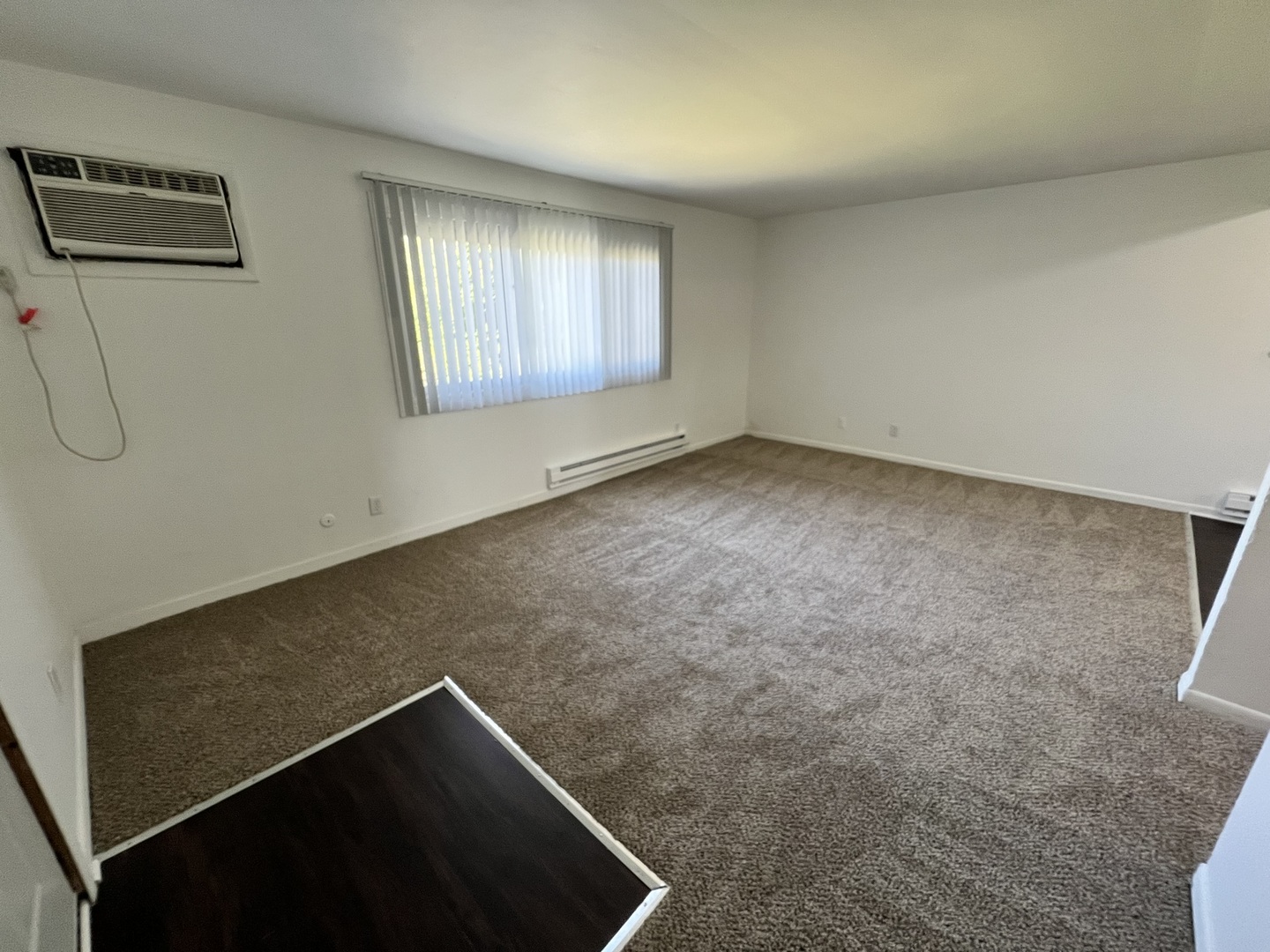 1655 Felten Road Aurora, IL 60505 - Photo 3 of 29 an empty room with windows