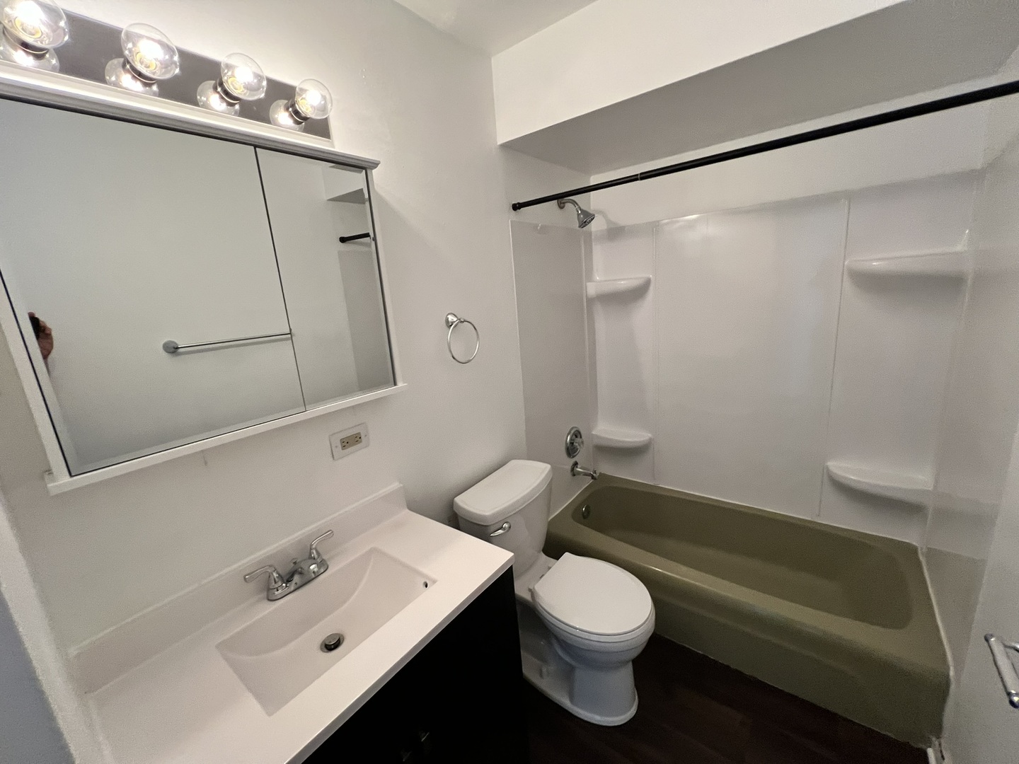 1655 Felten Road Aurora, IL 60505 - Photo 10 of 29 a bathroom with a sink a toilet and shower