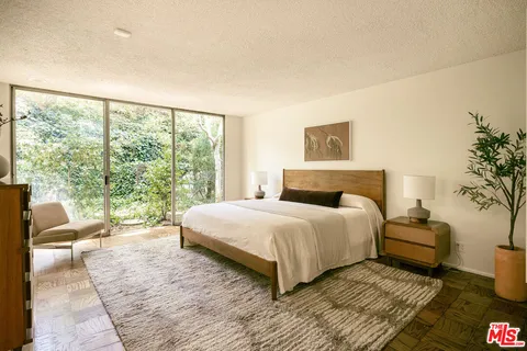 $3,790,000 | 832 Canon Drive, Pasadena, CA 91106