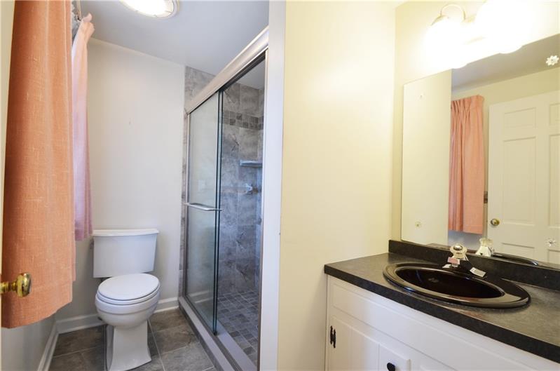 1030 Center Oak Drive Pittsburgh, PA 15237 - Photo 14 of 25 Gallery Image 14