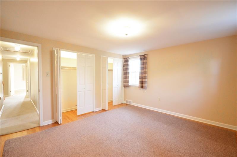 1030 Center Oak Drive Pittsburgh, PA 15237 - Photo 15 of 25 Gallery Image 15