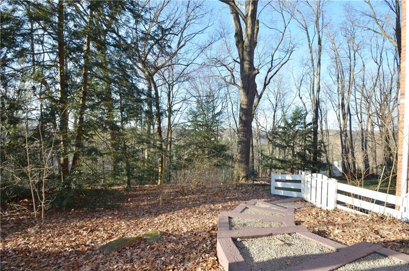 1030 Center Oak Drive Pittsburgh, PA 15237 - Photo 22 of 25 Gallery Image 22