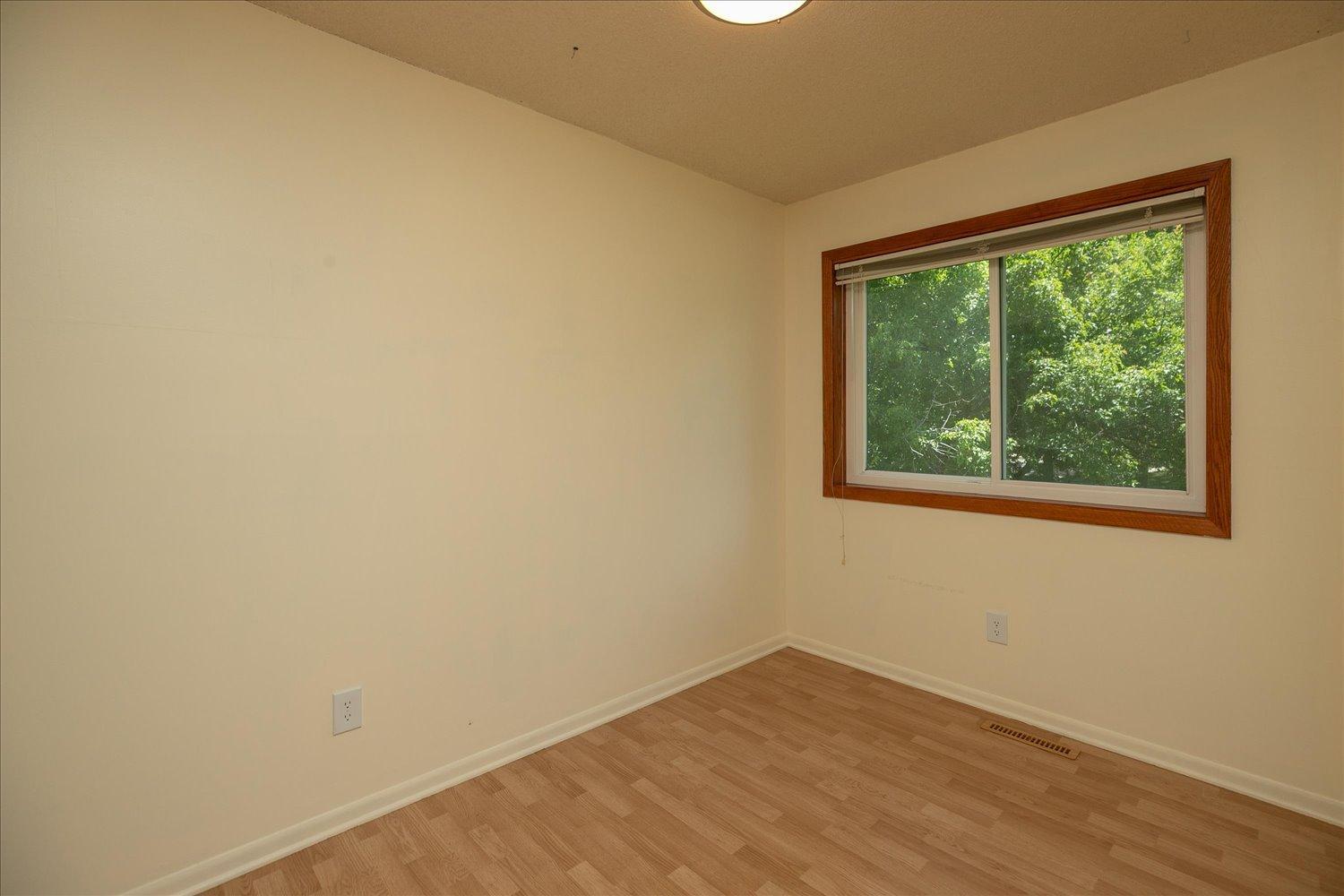 906 High Meadow Lane Southwest Rochester, MN 55902 - Photo 17 of 36