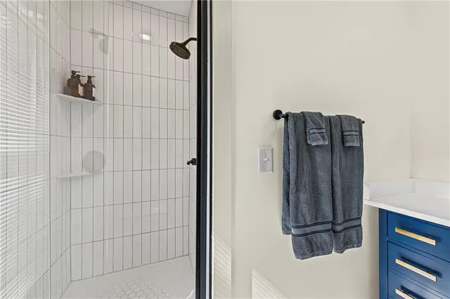 $475,000 | 20 East 32nd Street, Kansas City, MO 64111