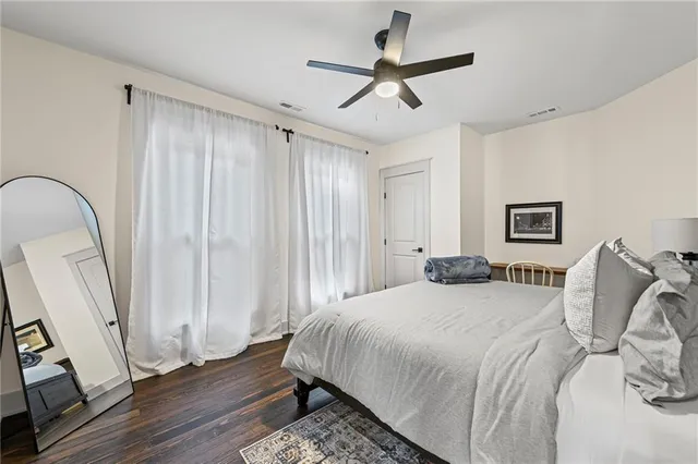 $475,000 | 20 East 32nd Street, Kansas City, MO 64111