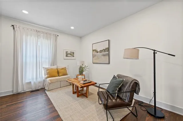 $475,000 | 20 East 32nd Street, Kansas City, MO 64111