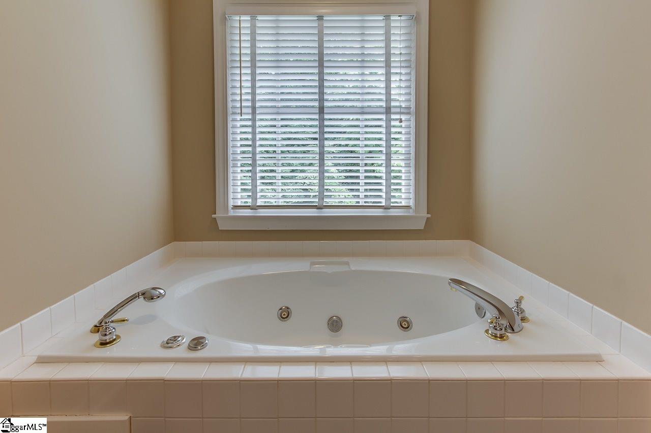 111 Overlook Court Easley, SC 29642 - Photo 26 of 35