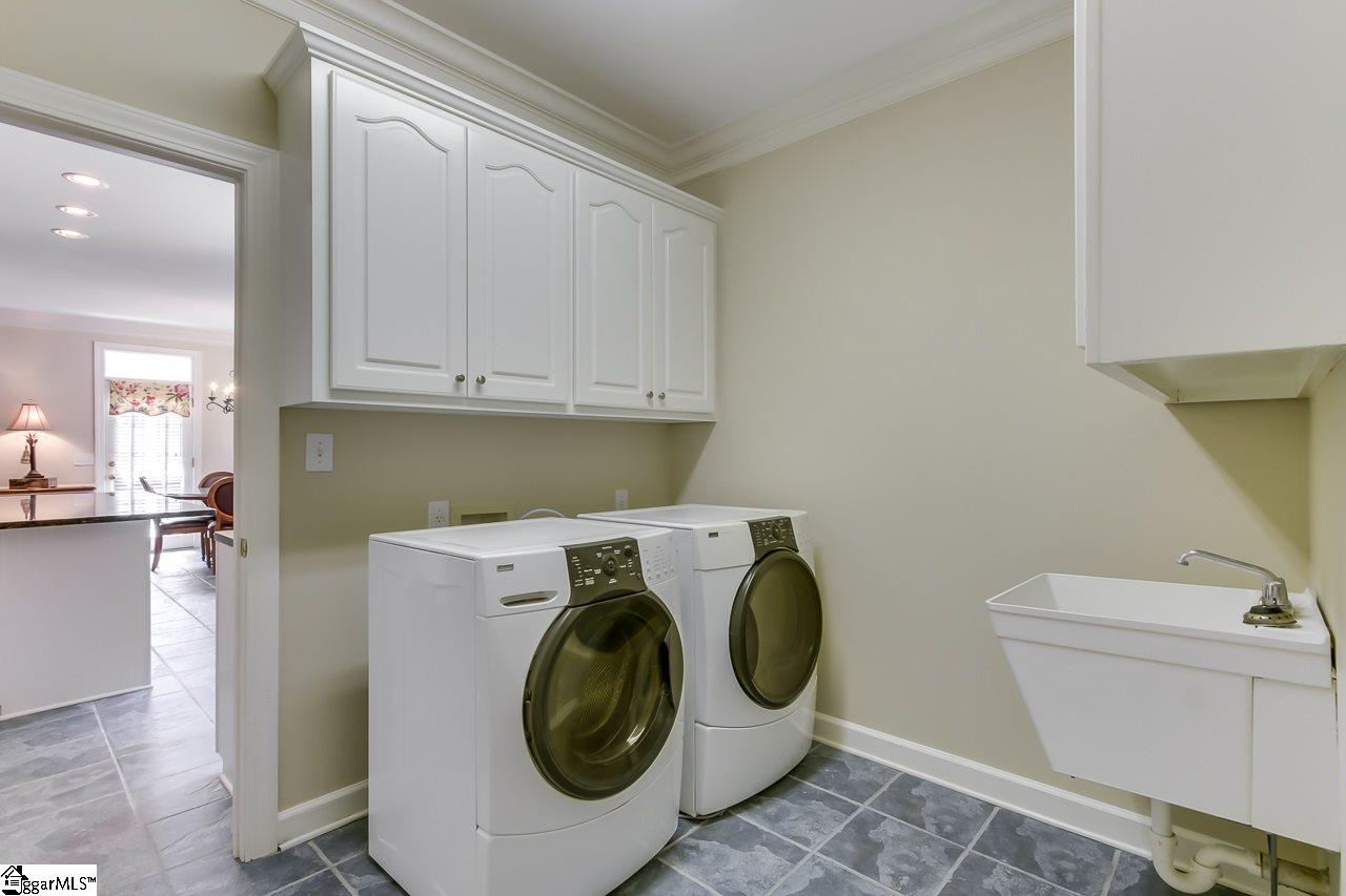 111 Overlook Court Easley, SC 29642 - Photo 28 of 35