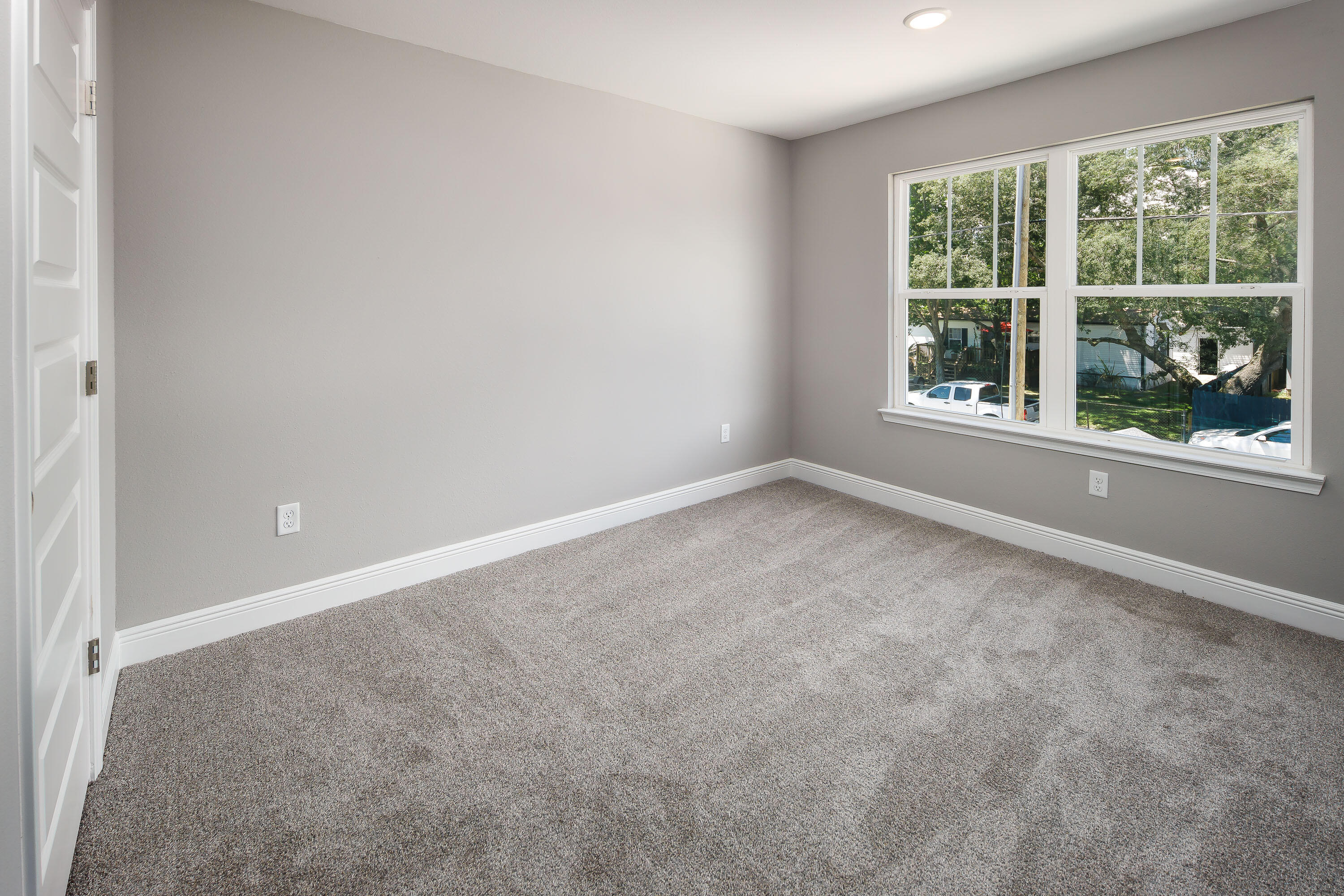 971 Skylark Road Mary Esther, FL 32569 - Photo 24 of 31 an empty room with a window