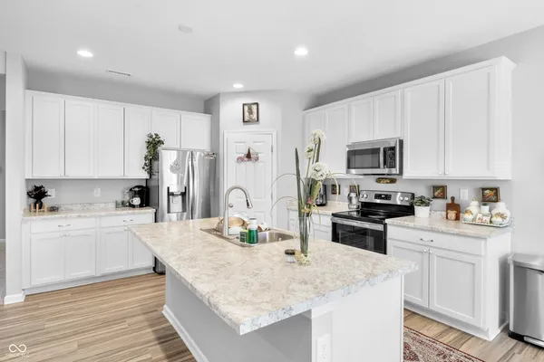 $340,000 | 5146 Triple Crown Way, Indianapolis, IN 46237