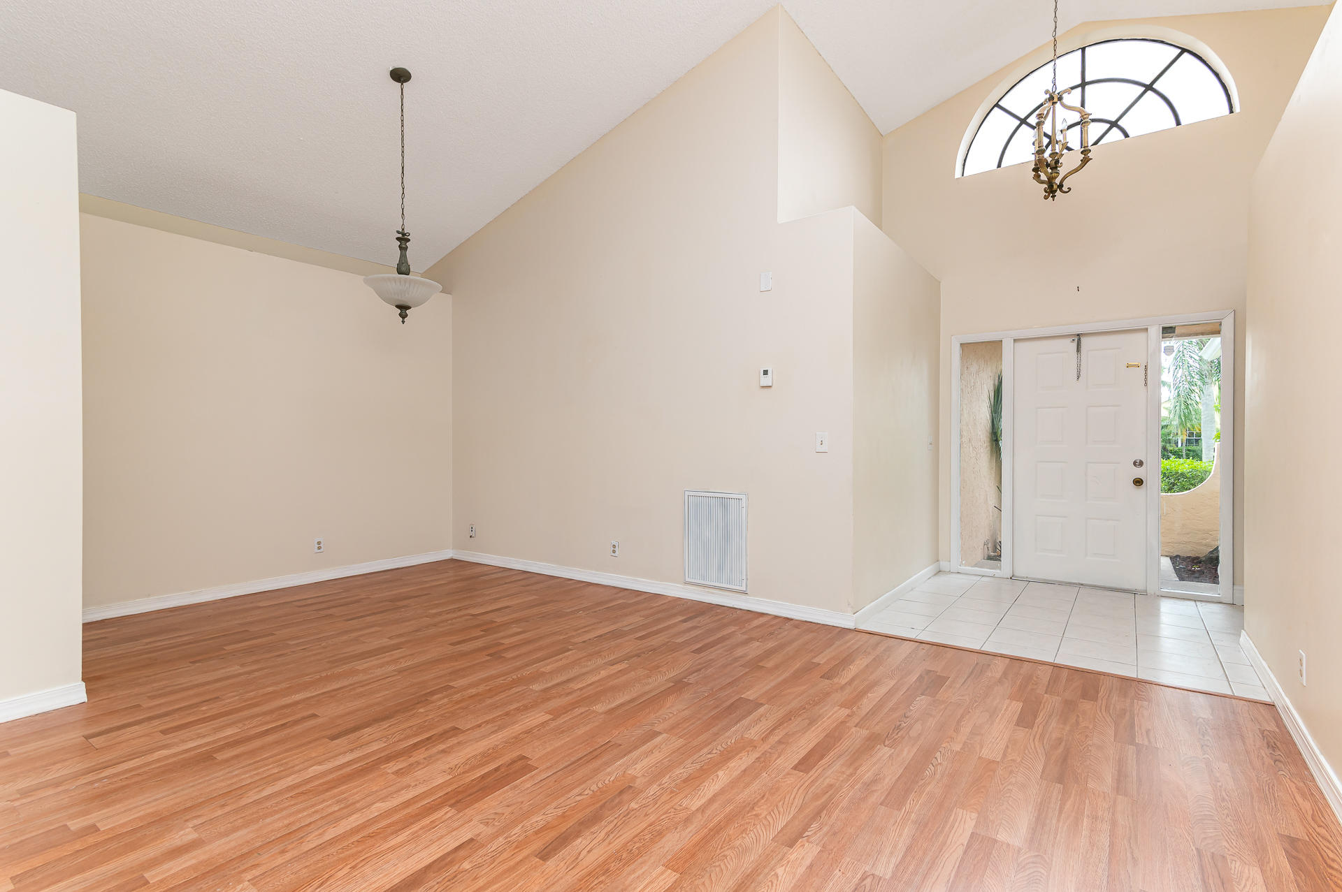 22502 Grouper Court Boca Raton, FL 33428 - Photo 4 of 20 photo-3