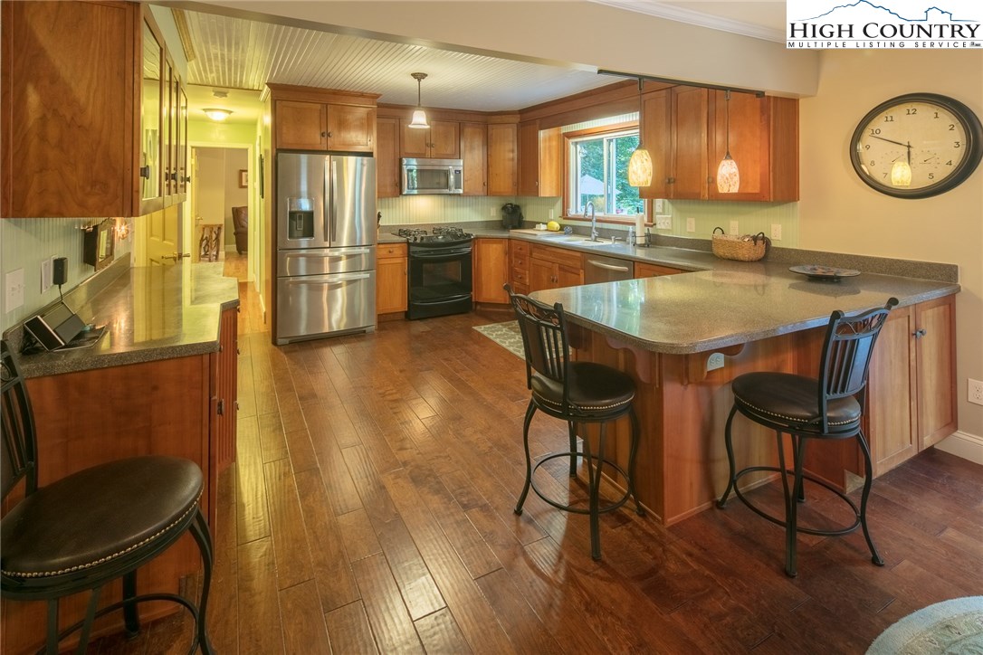 757 Silverleaf Road Zionville, NC 28698 - Photo 7 of 39 Gallery Image 7