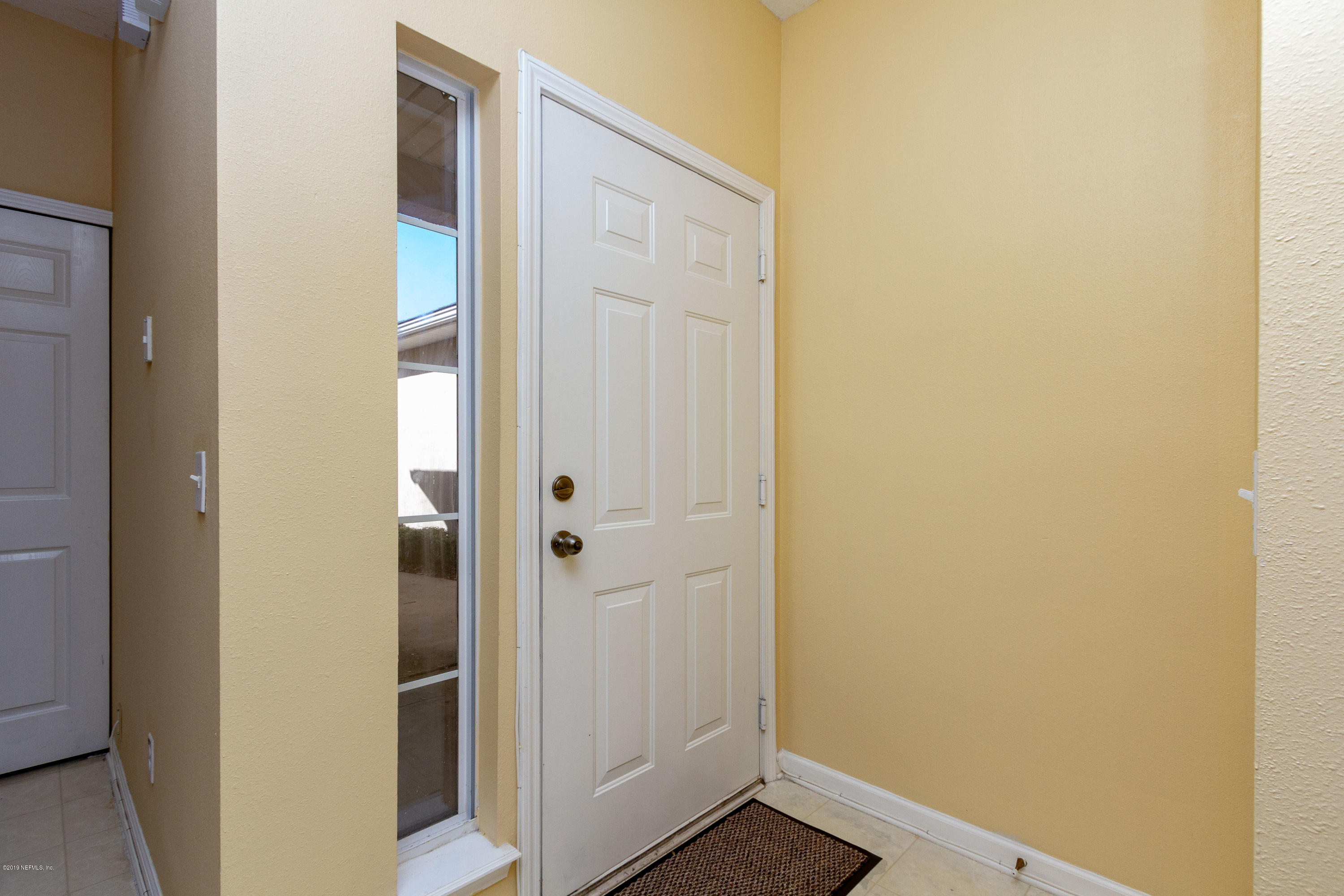 7859 Melvin Road Jacksonville, FL 32210 - Photo 3 of 29 Foyer