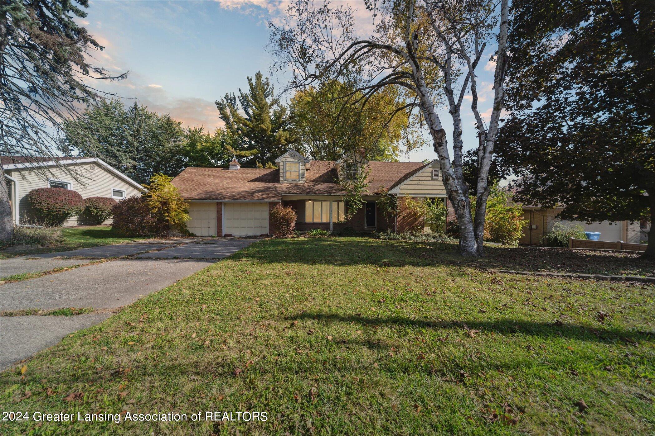 2030 Byrnes Road Lansing, MI 48906 - Photo 1 of 31 01-2030-Byrnes-Rd-Lansing-MI-48906-Windo