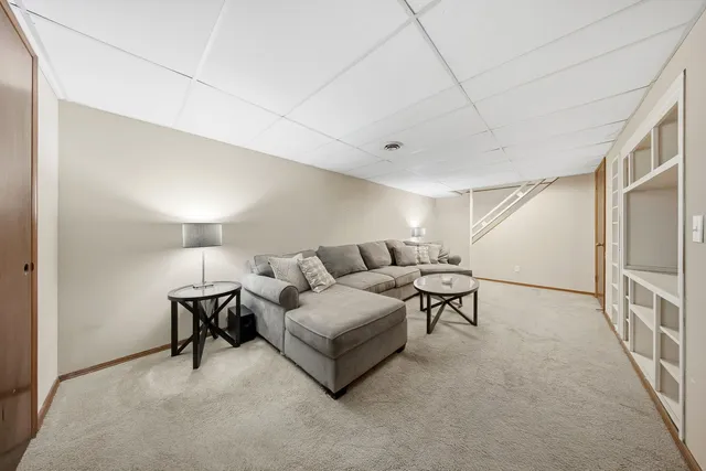 $425,000 | 1527 Williams Avenue, St. Charles, IL 60174