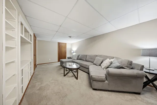 $425,000 | 1527 Williams Avenue, St. Charles, IL 60174