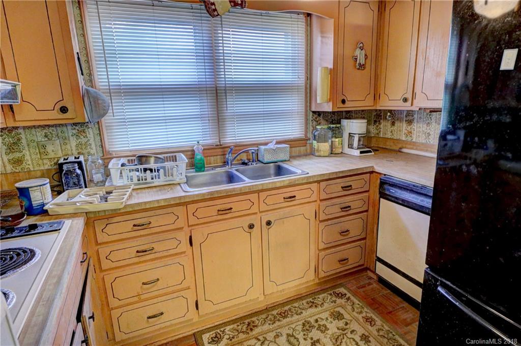 2626 Lee Bess Road Cherryville, NC 28021 - Photo 5 of 24 Gallery Image 5