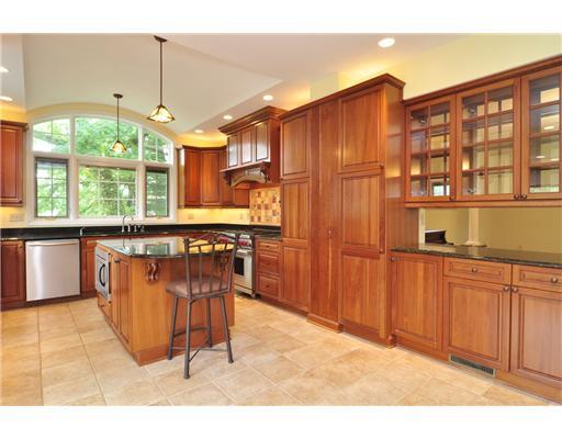 5476 Darlington Road Pittsburgh, PA 15217 - Photo 6 of 17 Kitchen.
