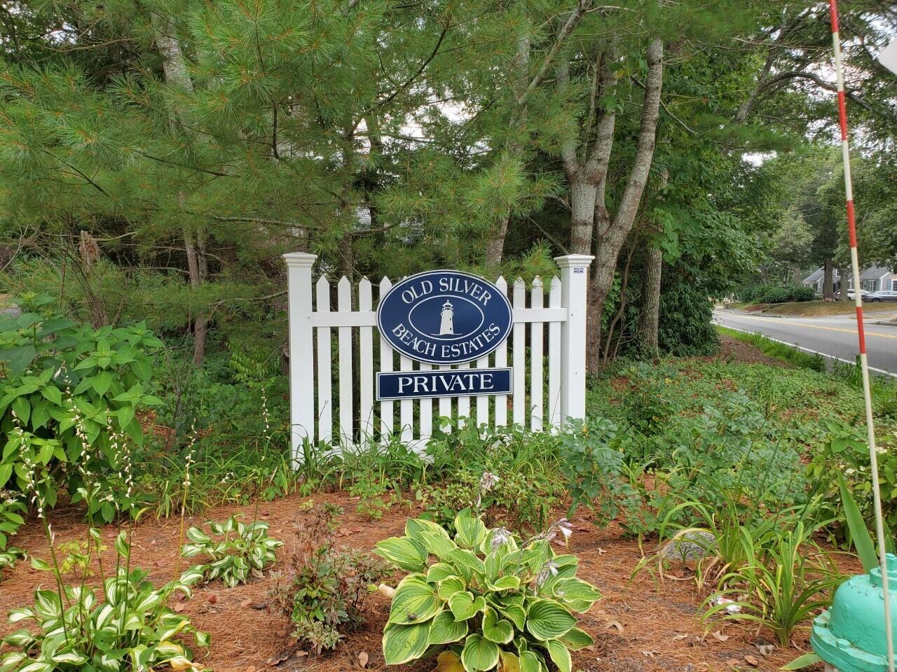 51 Ard Righ Road North Falmouth, MA 02556 - Photo 3 of 52 3