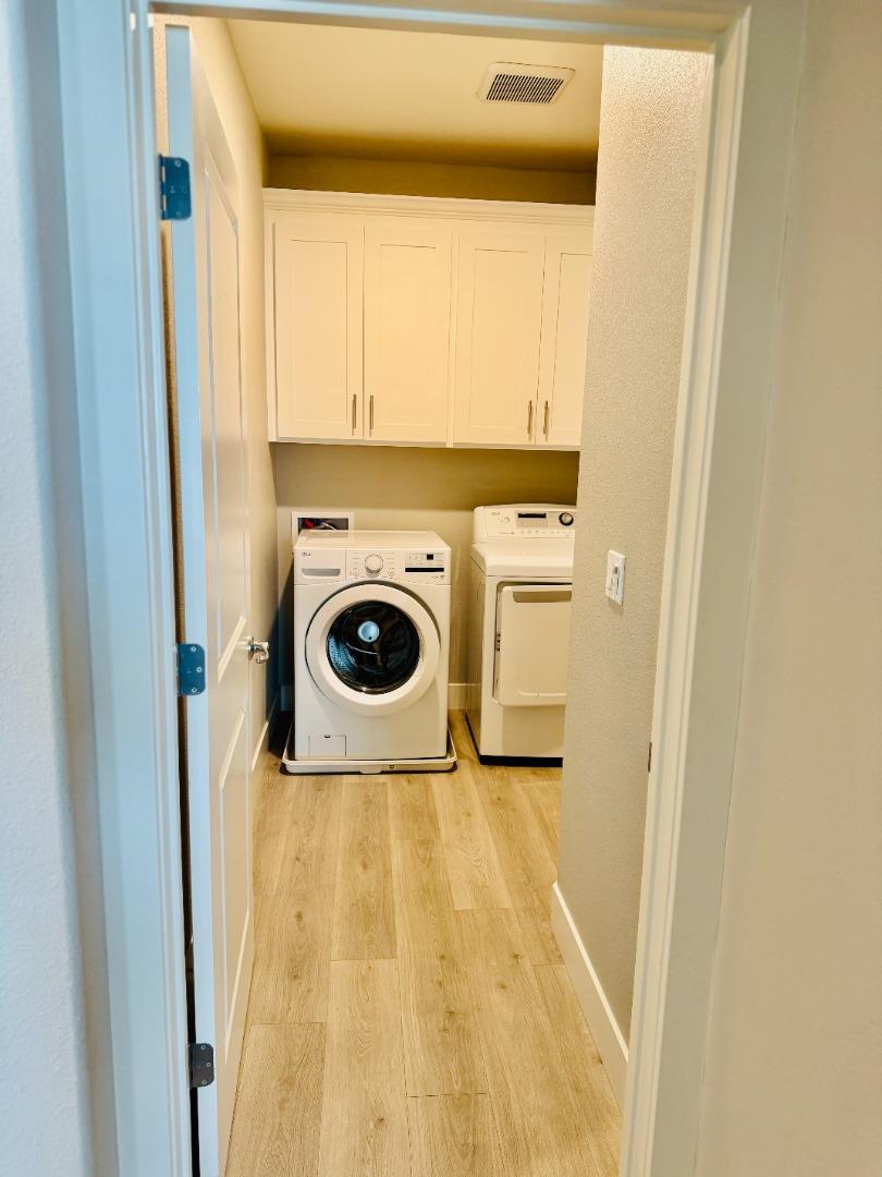 1946 Pollock Way Lodi, CA 95242 - Photo 26 of 35 a utility room with dryer and washer