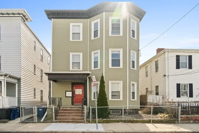 $4,200 | 33 Harbor View Street, Unit 2, Boston, MA 02125