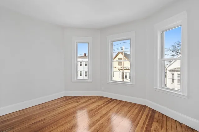 $4,200 | 33 Harbor View Street, Unit 2, Boston, MA 02125