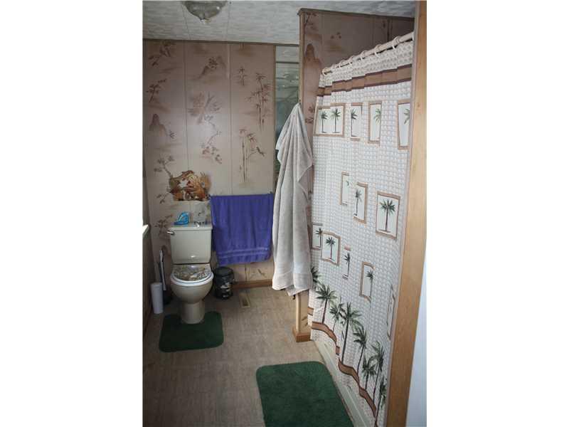320 McCracken Road Wind Ridge, PA 15380 - Photo 8 of 11 Full Bath.