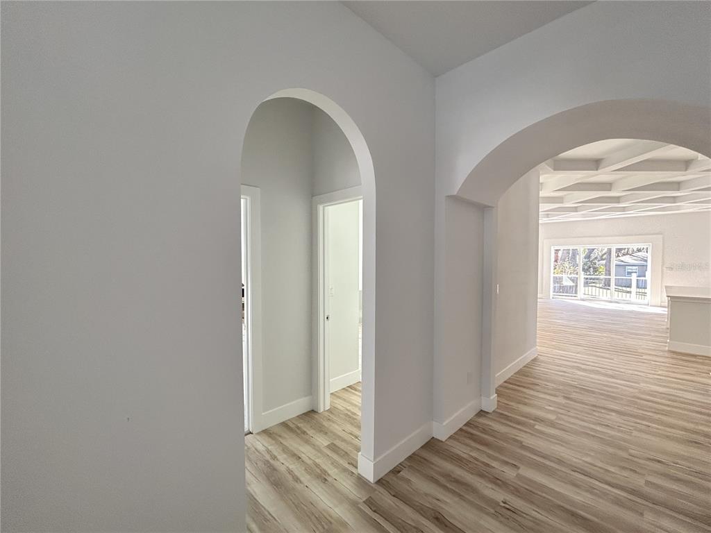 407 Georgia Avenue Palm Harbor, FL 34683 - Photo 8 of 28