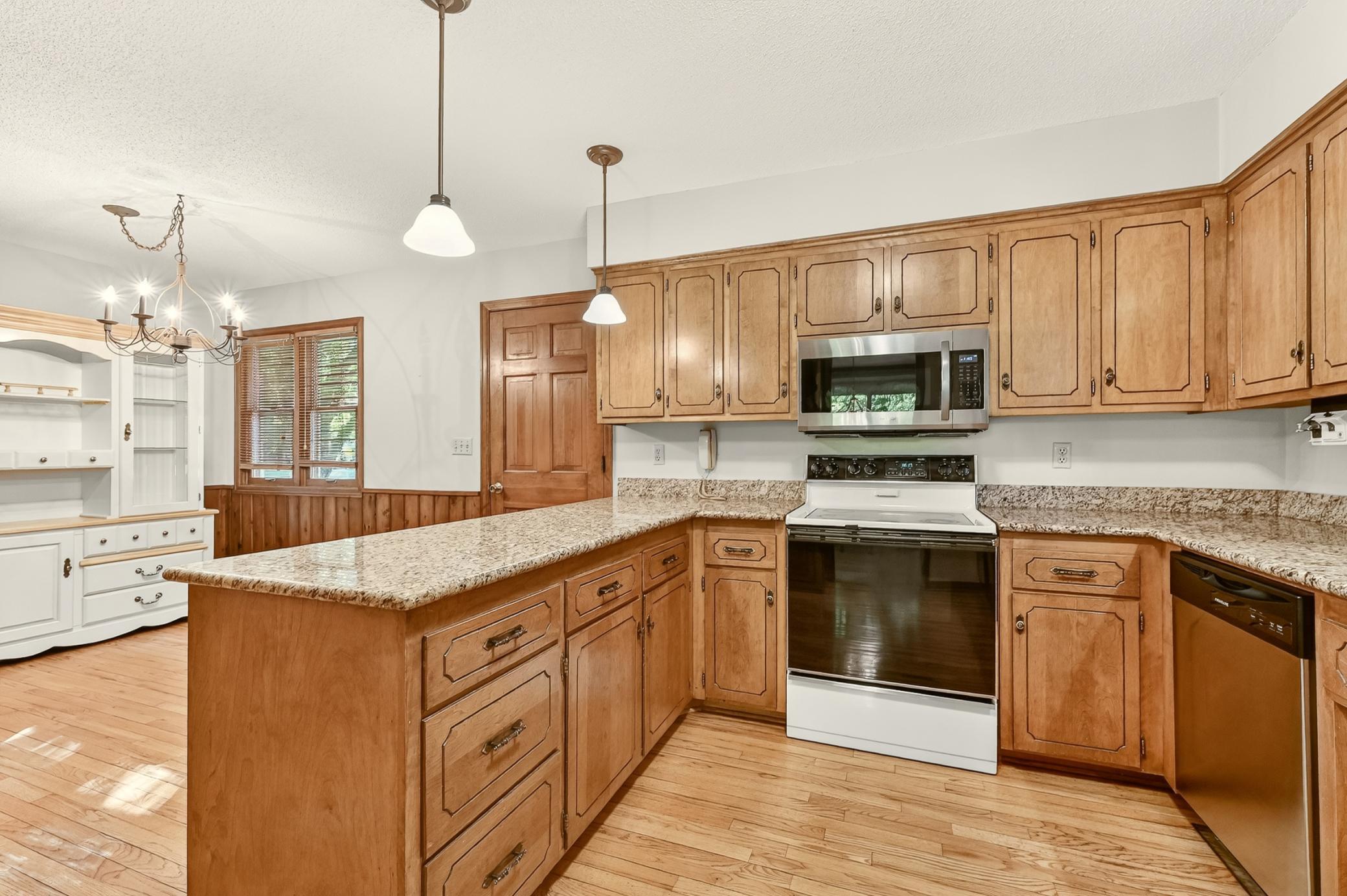 2117 Telemark Lane Northwest Rochester, MN 55901 - Photo 13 of 37