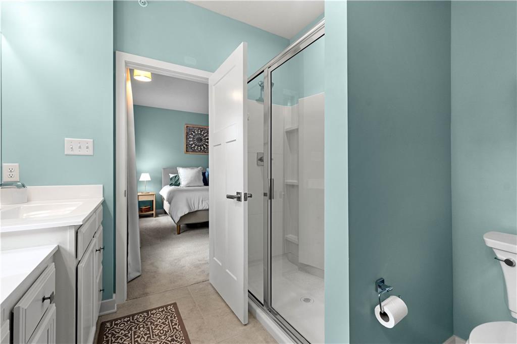 4031 Crown Drive South Park, PA 15129 - Photo 23 of 48 HUGE SHOWER