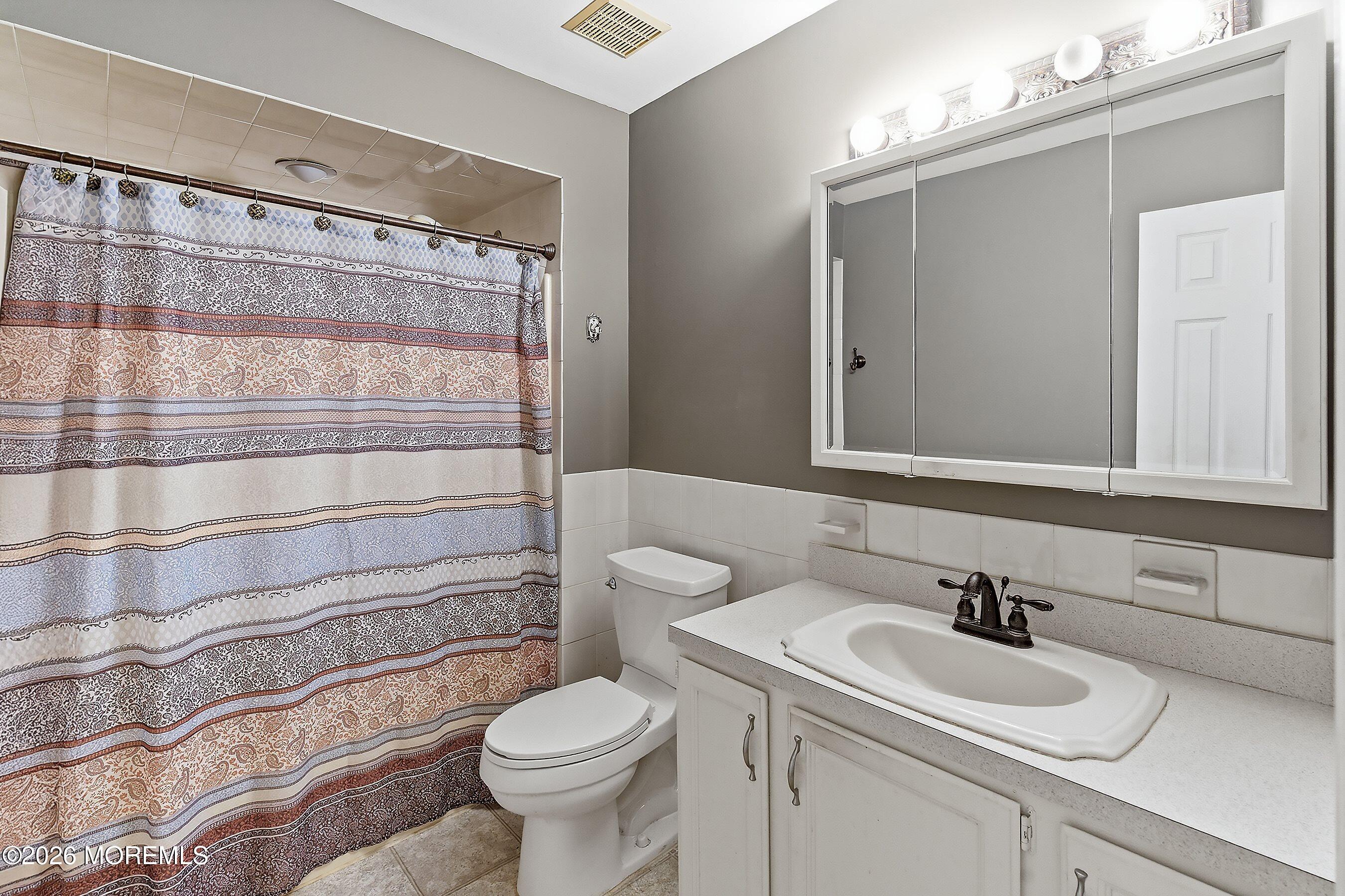 638 Freehold Road Jackson, NJ 08527 - Photo 21 of 34 21-Bath 2