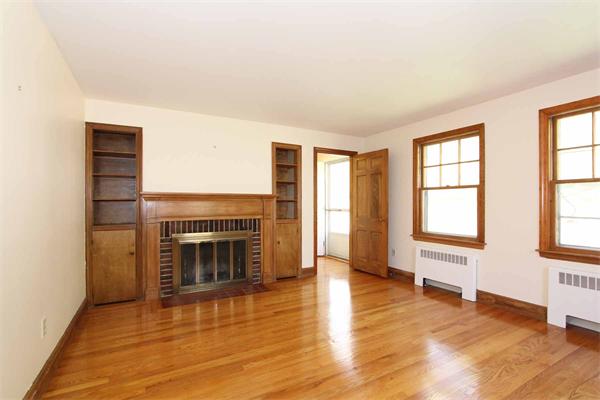 60 Flagg Road Southborough, MA 01772 - Photo 2 of 22 Gallery Image 2
