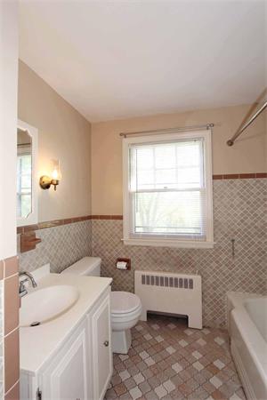 60 Flagg Road Southborough, MA 01772 - Photo 8 of 22 Gallery Image 8