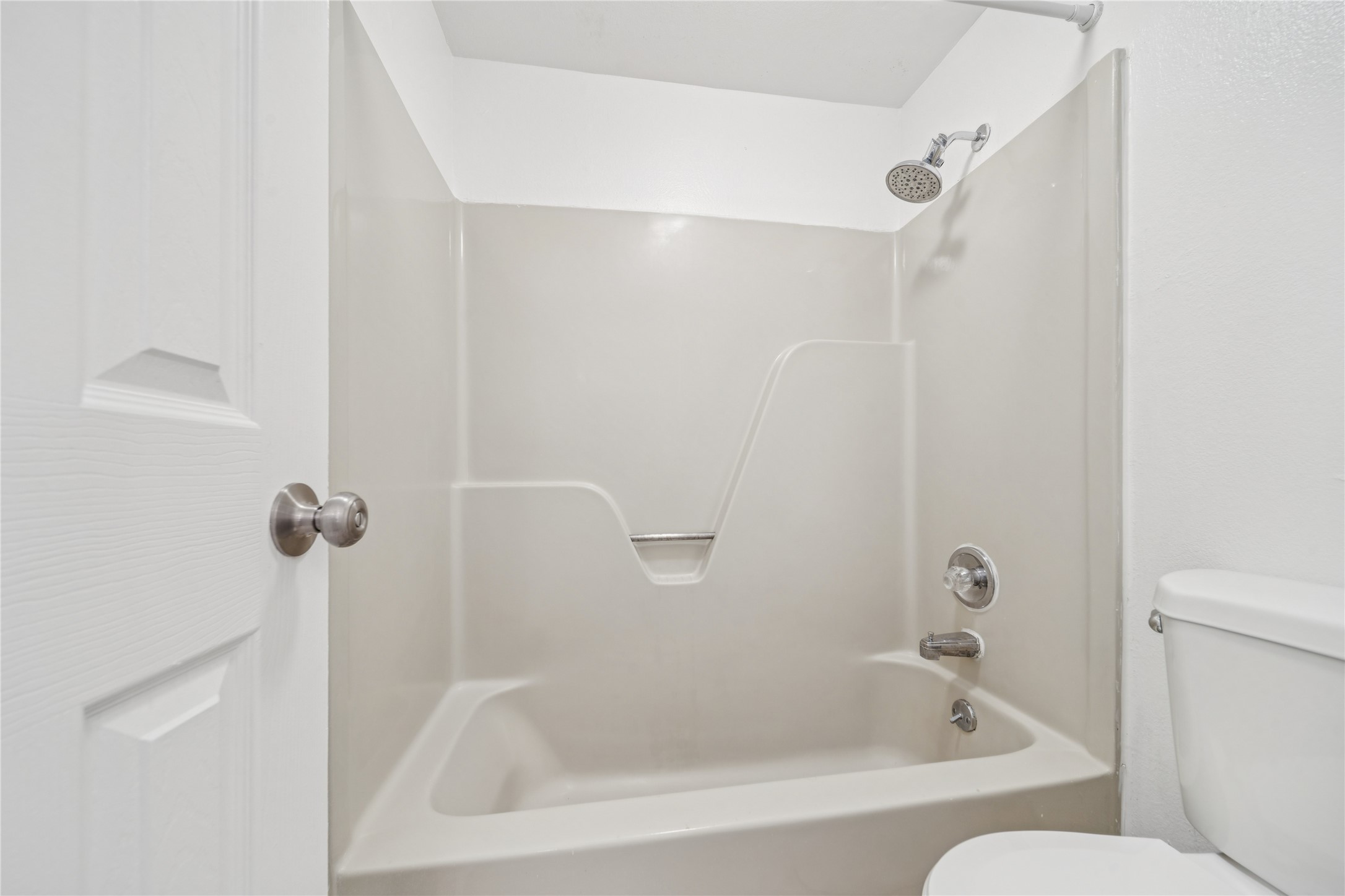 12332 End Street Other, AK 99577 - Photo 33 of 50 a bathroom with a bathtub