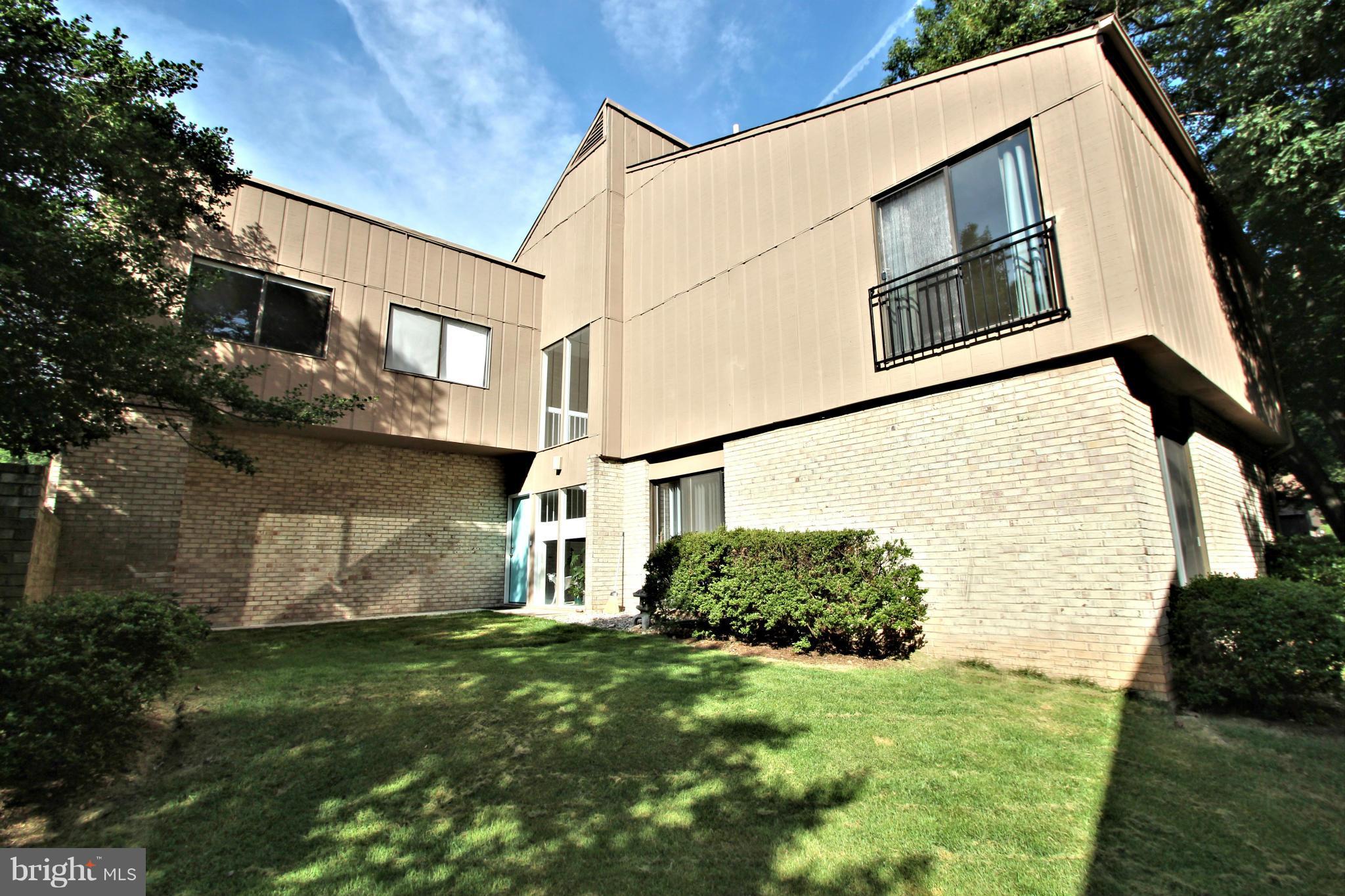 12114 Quorn Lane Reston, VA 20191 - Photo 1 of 28 Exterior (Front)