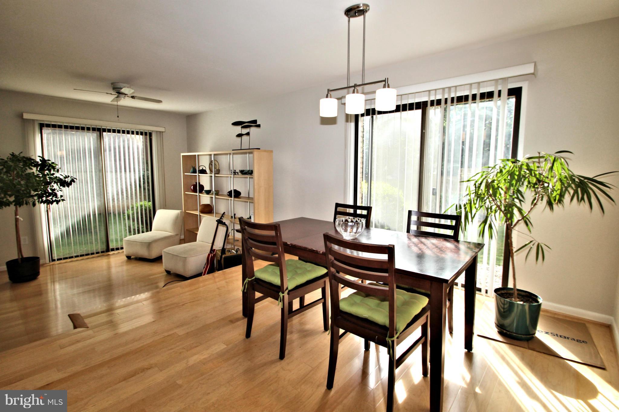 12114 Quorn Lane Reston, VA 20191 - Photo 7 of 28 Dining Room
