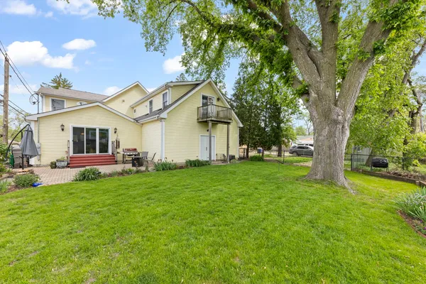$775,000 | 339 8th Street, Downers Grove, IL 60515
