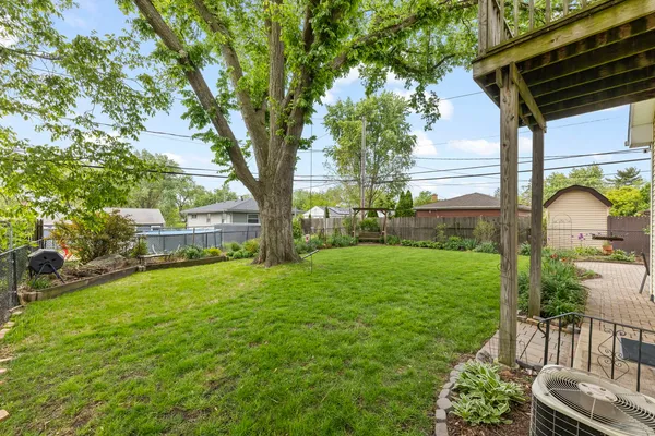 $775,000 | 339 8th Street, Downers Grove, IL 60515