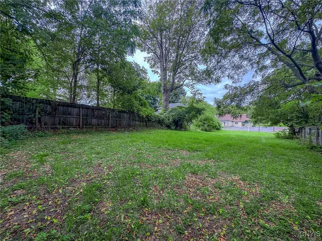 $12,500 | 90 North Division Street, Auburn, NY 13021