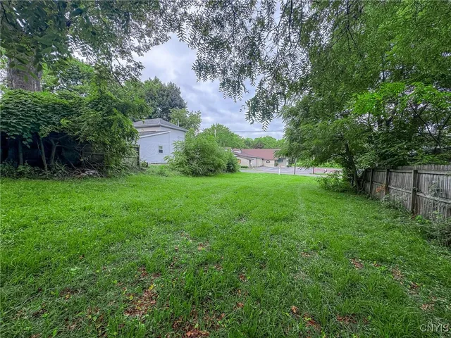 $12,500 | 90 North Division Street, Auburn, NY 13021