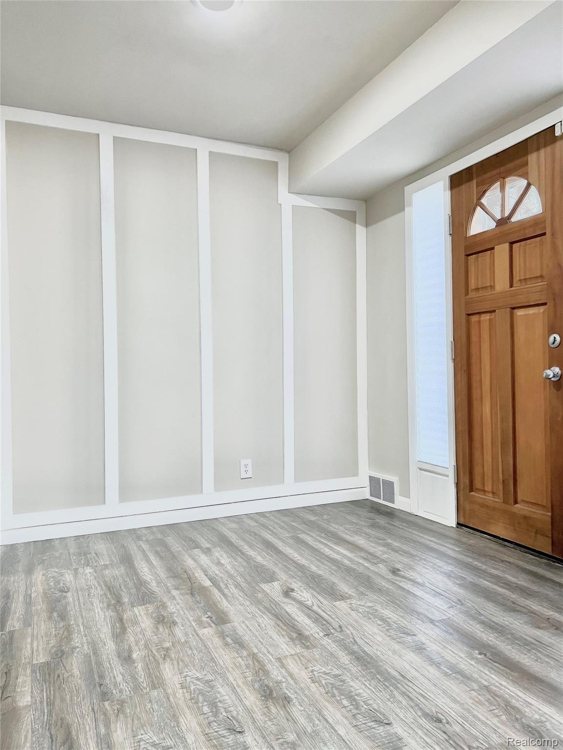 3014 Beecher Road Flint, MI 48503 - Photo 6 of 14 Dining