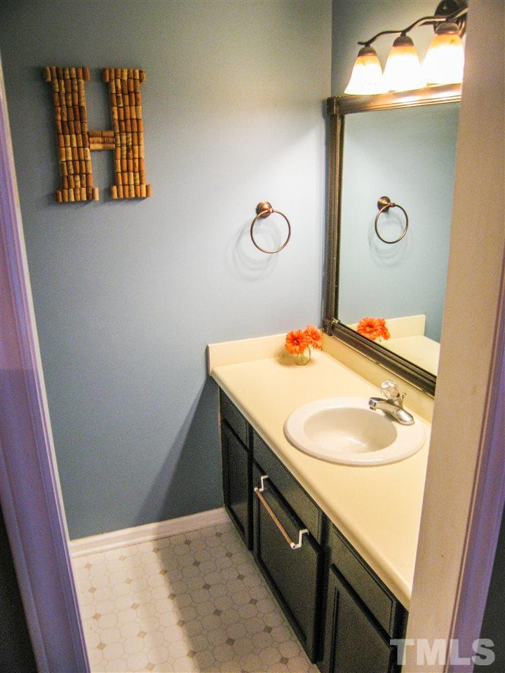 4413 Labrador Drive Raleigh, NC 27616 - Photo 11 of 20