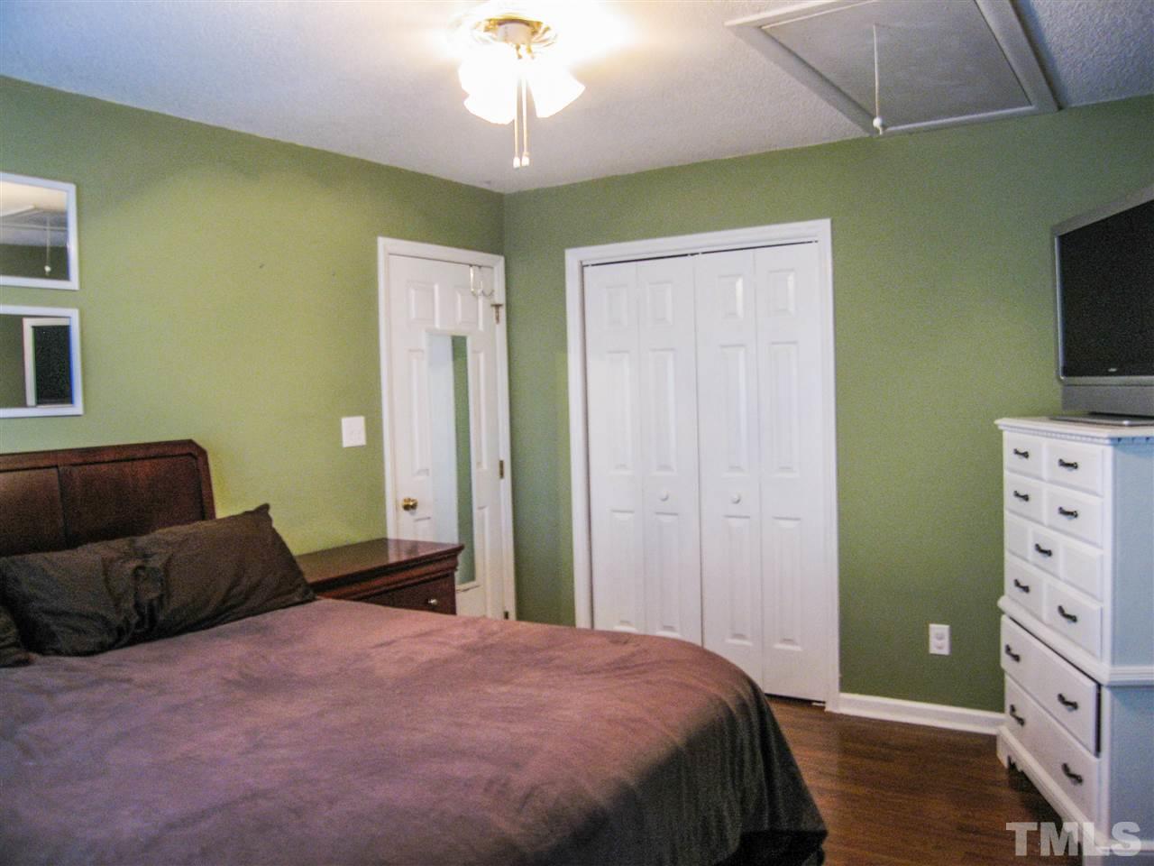 4413 Labrador Drive Raleigh, NC 27616 - Photo 8 of 20