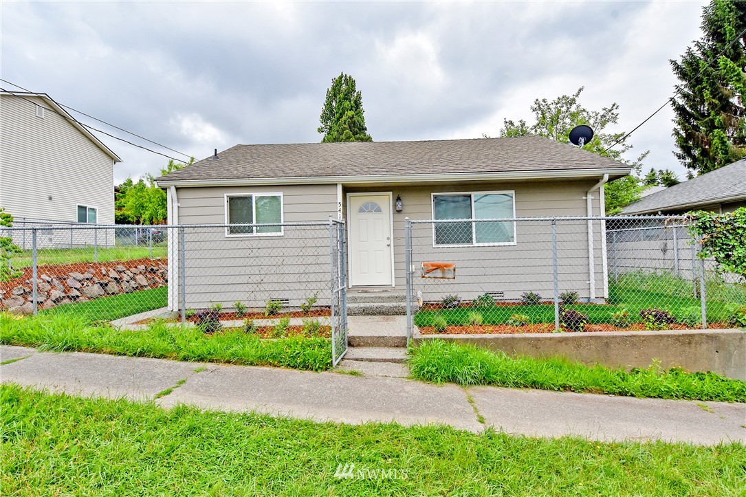 5411 South Roxbury Street Seattle, WA 98118 - Photo 1 of 21 Gallery Image 1