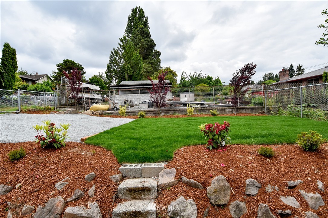 5411 South Roxbury Street Seattle, WA 98118 - Photo 19 of 21 Gallery Image 19