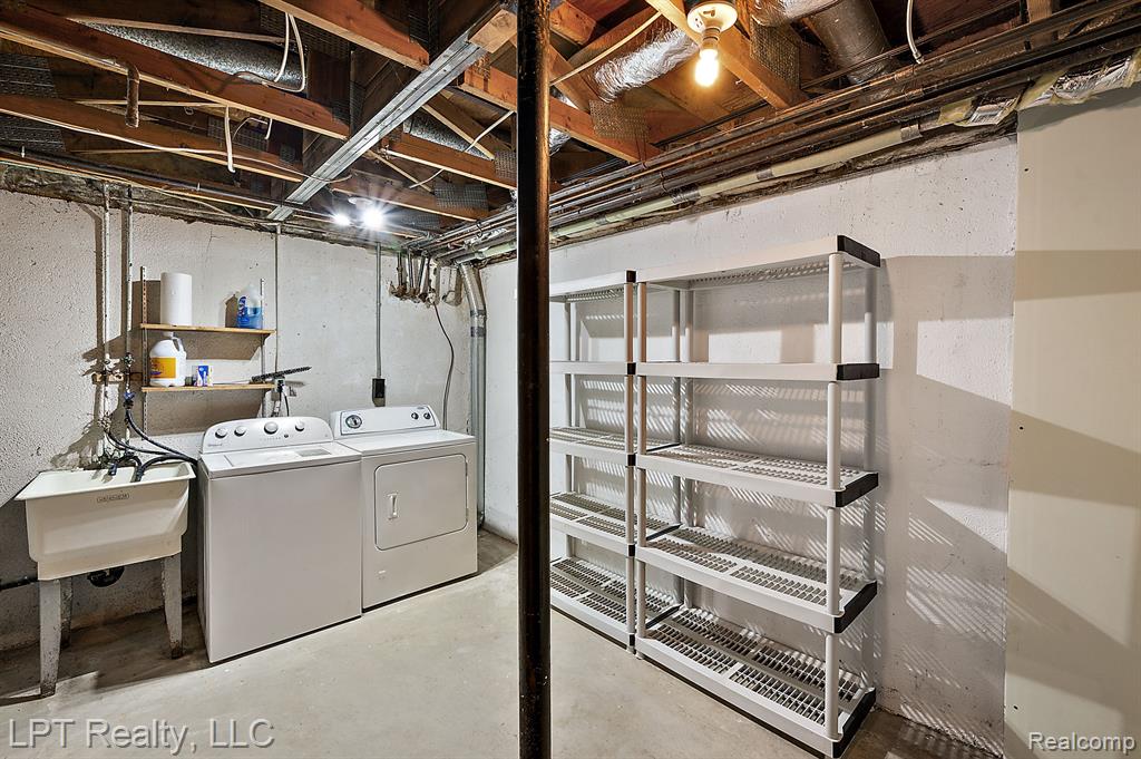 418 Willow Grove Lane Rochester Hills, MI 48307 - Photo 36 of 42