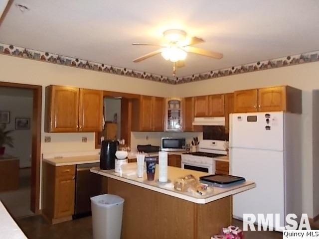 5492 Hugo Road Bettendorf, IA 52722 - Photo 9 of 24 Gallery Image 9
